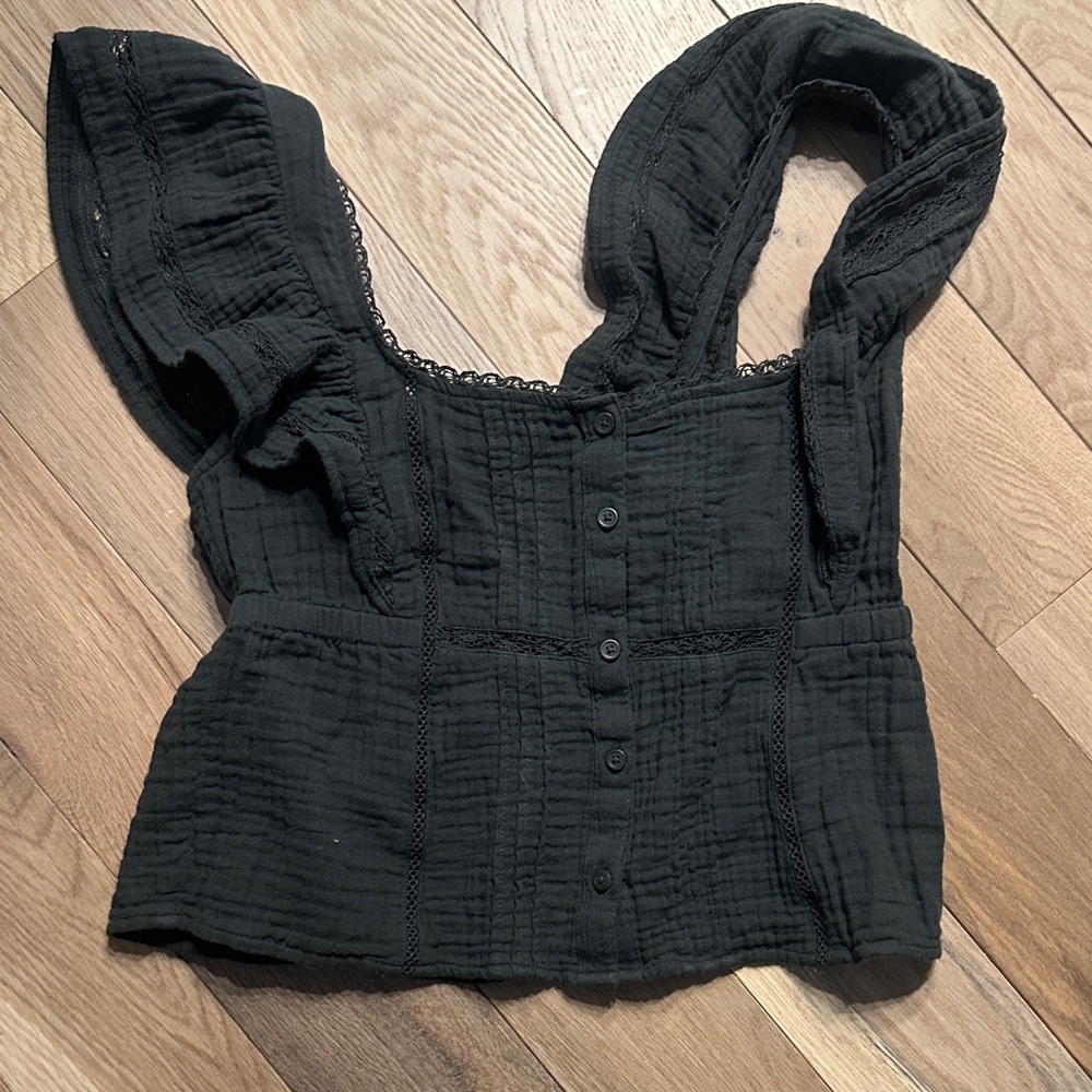 aerie Black Button-Front Cropped Tank with Ruffled Straps